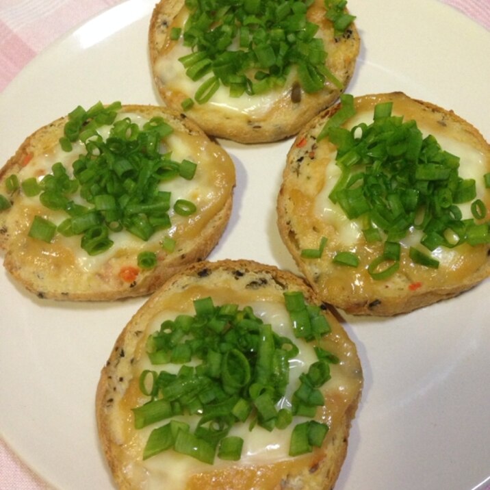 がんもどきの味噌にんにくチーズ焼き♪